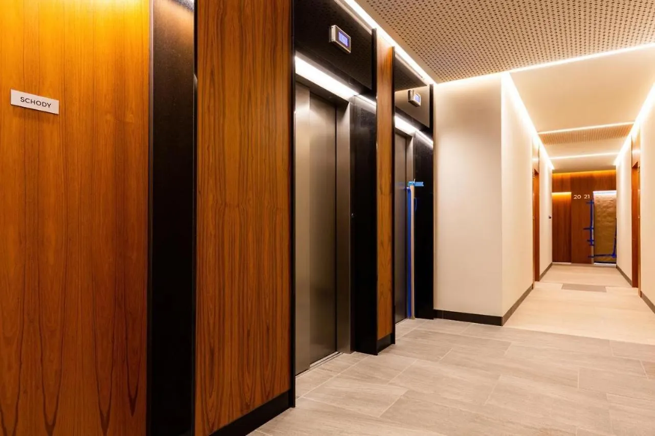 Golden Apartments Warsaw - Luxury Building With Terrace On The Roof - Sienna Str