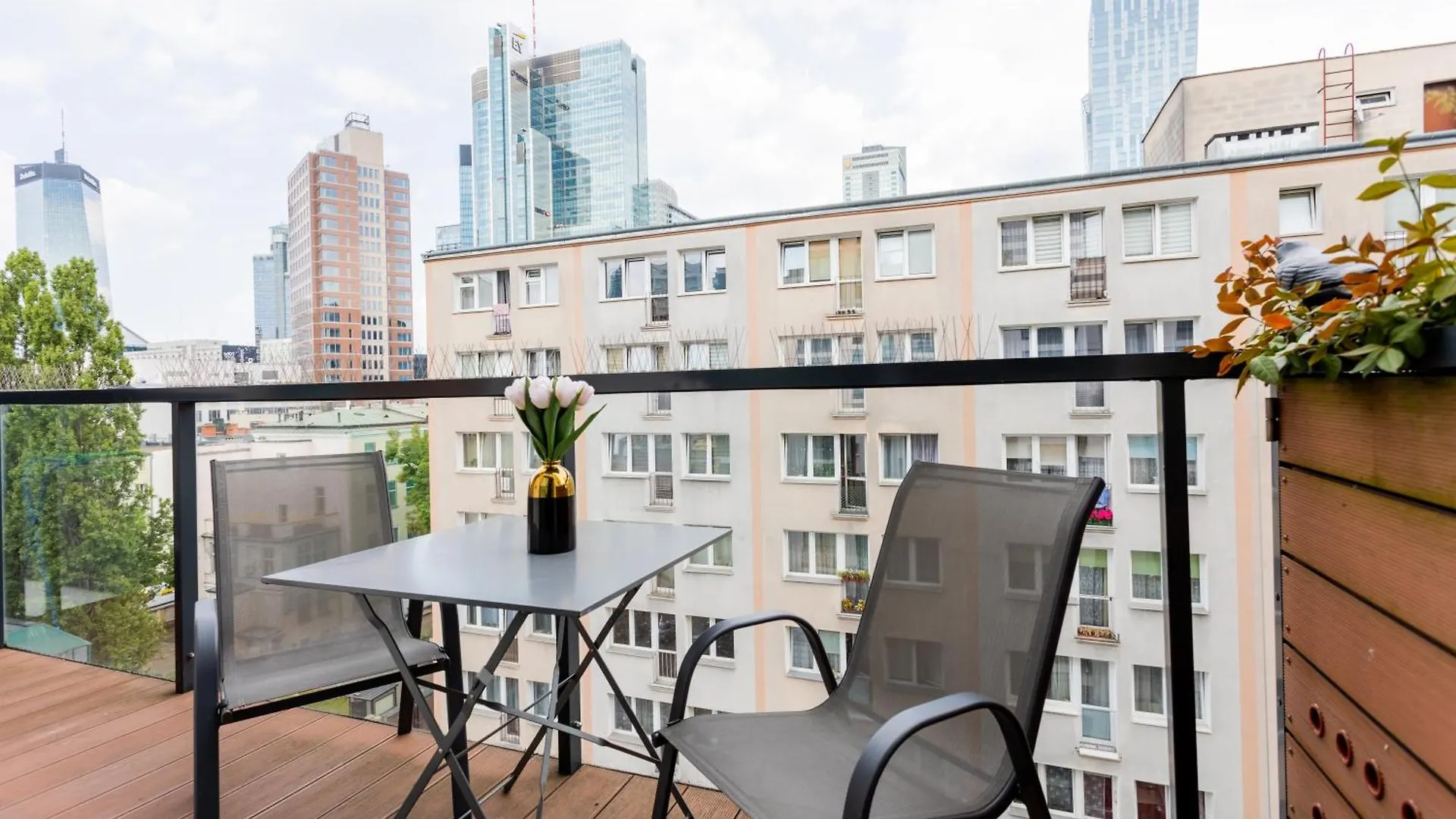 Golden Apartments Warsaw - Luxury Building With Terrace On The Roof - Sienna Str 0*,